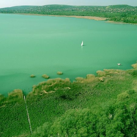 Fuzliget Surf Garden Apartment Balatonfůzfő Екстериор снимка